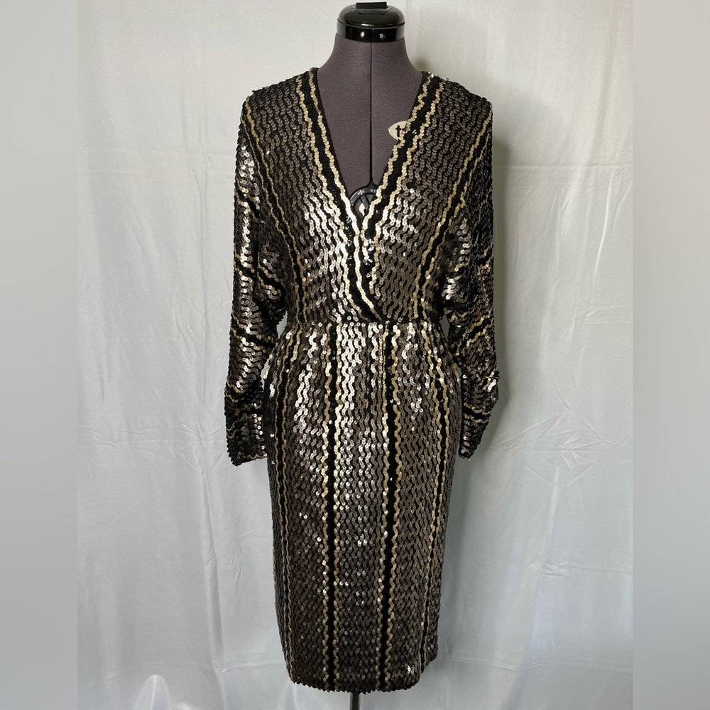 Vintage Gold Cocktail Dress with V-Neck and Dolman Sleeves